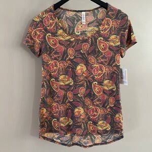 NWT LuLaroe paisley print classic tee
